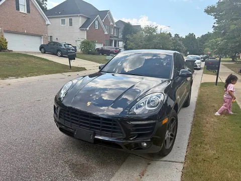 2018 Porsche Macan Macan