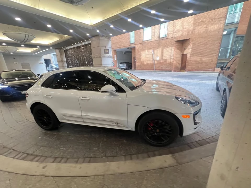 2018 Porsche Macan - Image 4 of 8