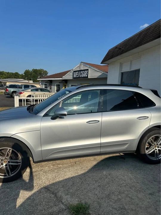2018 Porsche Macan - Image 2 of 12