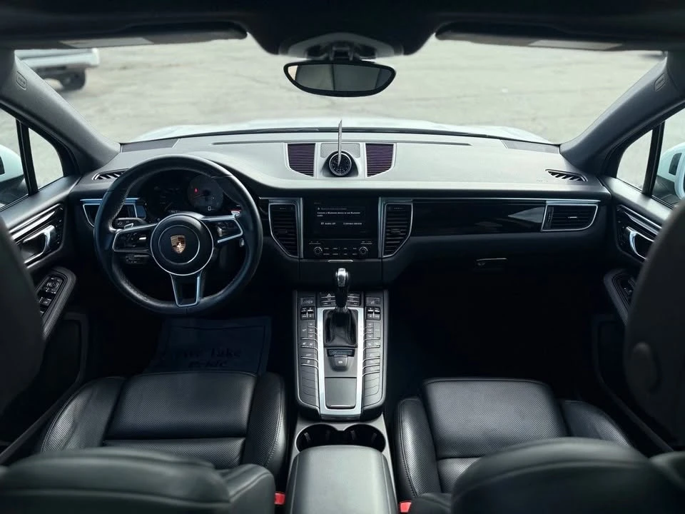 2018 Porsche Macan - Image 6 of 9