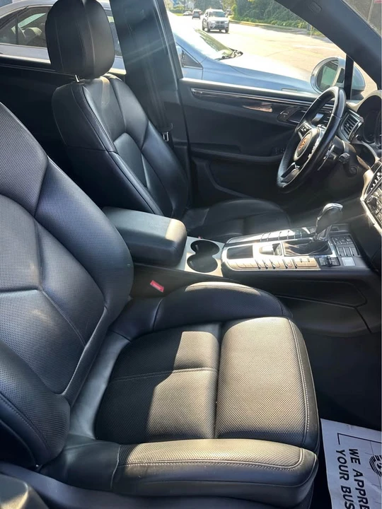 2018 Porsche Macan - Image 12 of 12