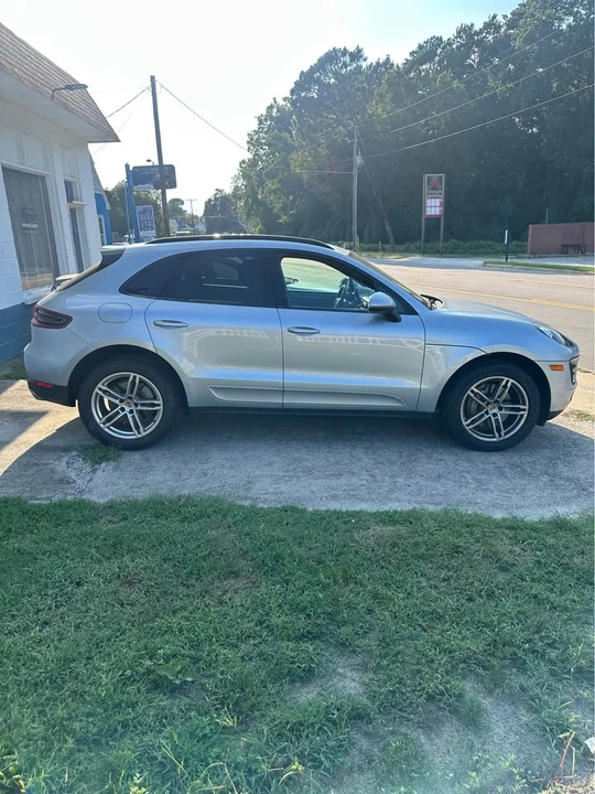 2018 Porsche Macan - Image 6 of 12