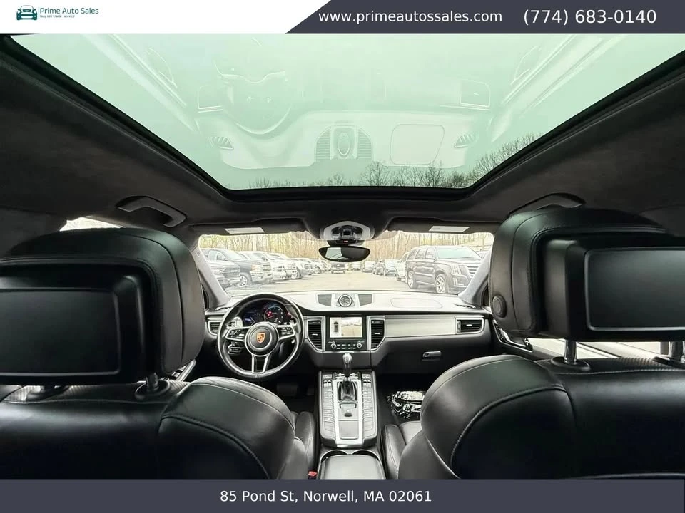 2018 Porsche Macan - Image 18 of 20
