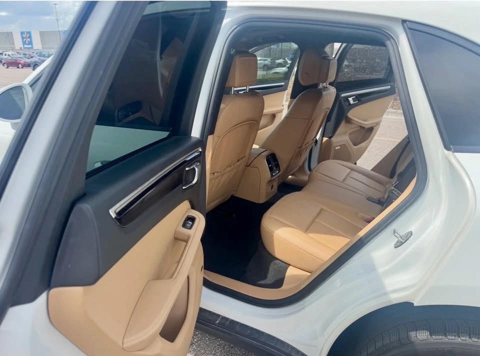 2018 Porsche Macan - Image 13 of 14