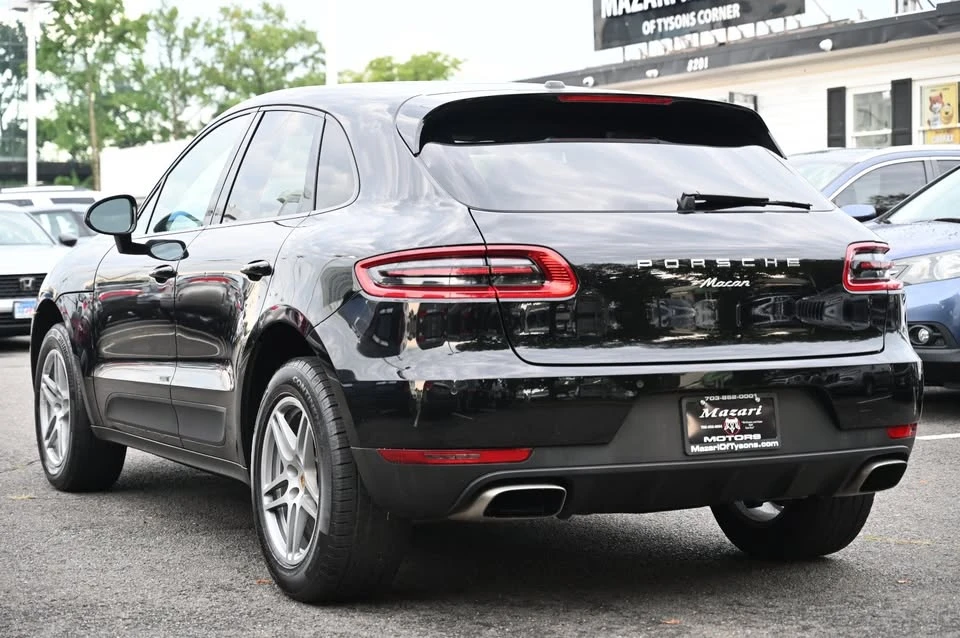 2018 Porsche Macan - Image 8 of 20