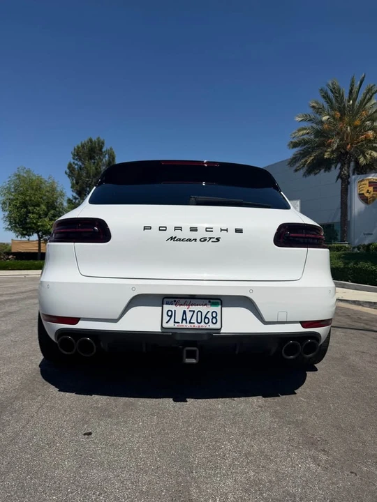 2018 Porsche Macan - Image 11 of 19
