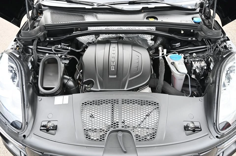 2018 Porsche Macan - Image 20 of 20