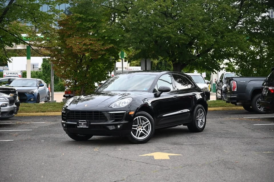2018 Porsche Macan - Image 2 of 20