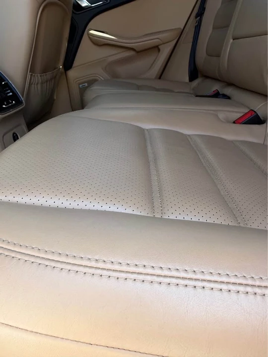 2018 Porsche Macan - Image 13 of 19