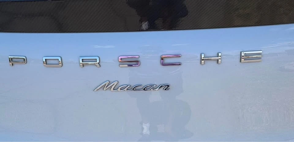 2018 Porsche Macan - Image 9 of 20