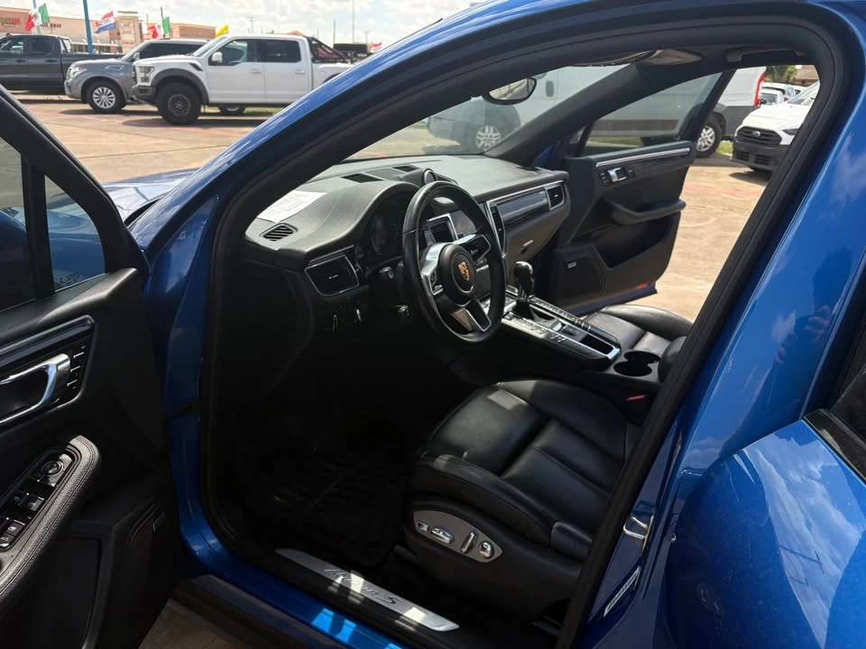 2018 Porsche Macan - Image 2 of 4
