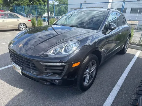 2018 Porsche Macan Macan