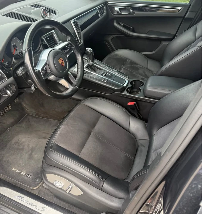 2018 Porsche Macan - Image 7 of 10