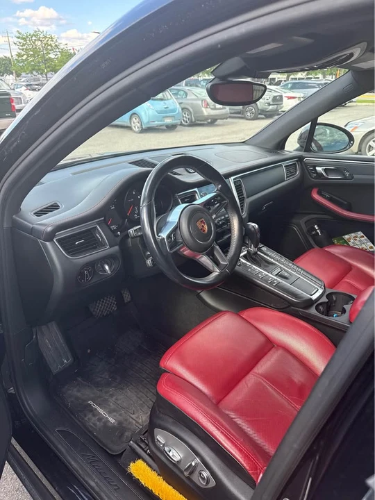 2018 Porsche Macan - Image 4 of 6