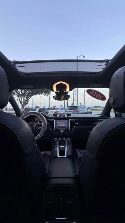 2018 Porsche Macan S - Image 6 of 7