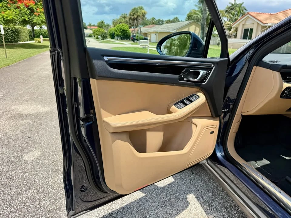 2018 Porsche Macan S - Image 9 of 20