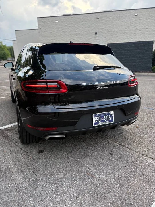 2018 Porsche Macan - Image 13 of 23