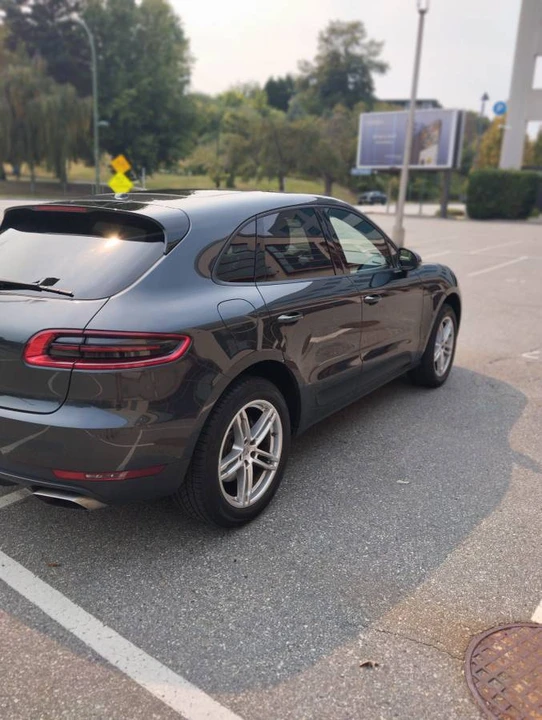 2018 Porsche Macan - Image 4 of 16
