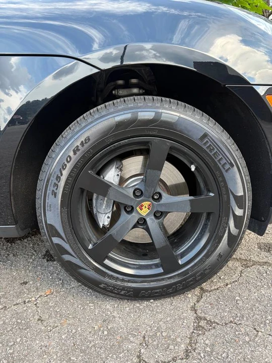 2018 Porsche Macan - Image 22 of 23