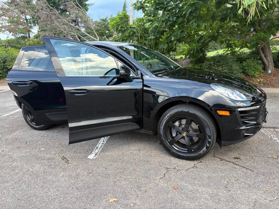 2018 Porsche Macan - Image 3 of 23