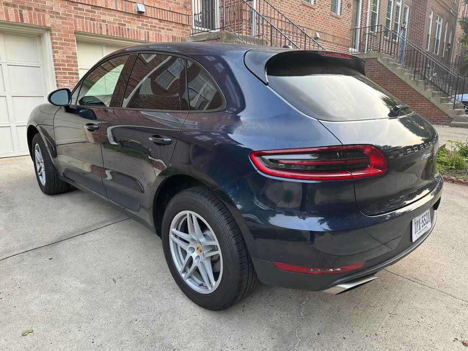 2018 Porsche Macan - Image 5 of 24