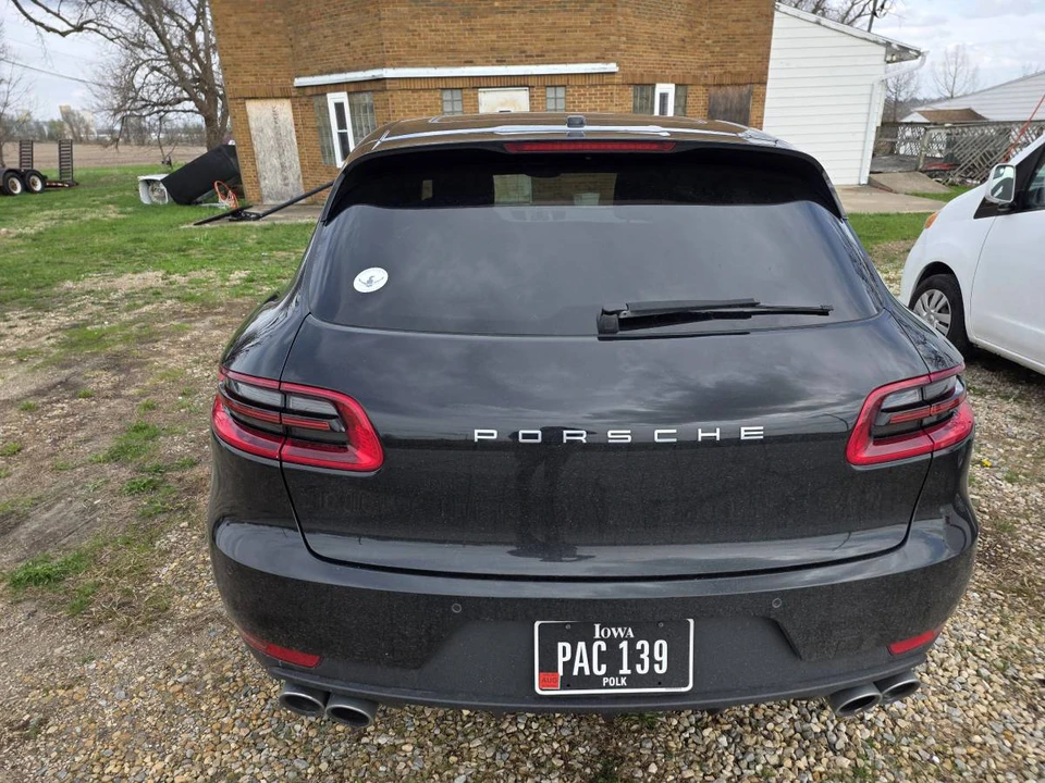2018 Porsche Macan S - Image 8 of 10