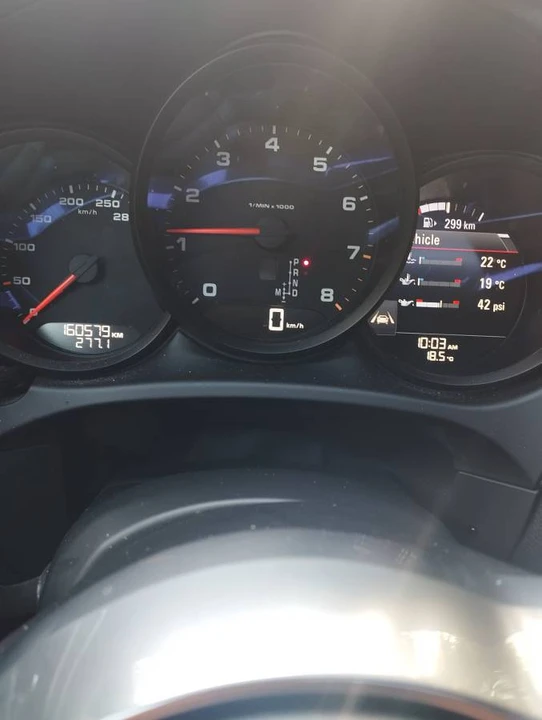 2018 Porsche Macan - Image 15 of 16