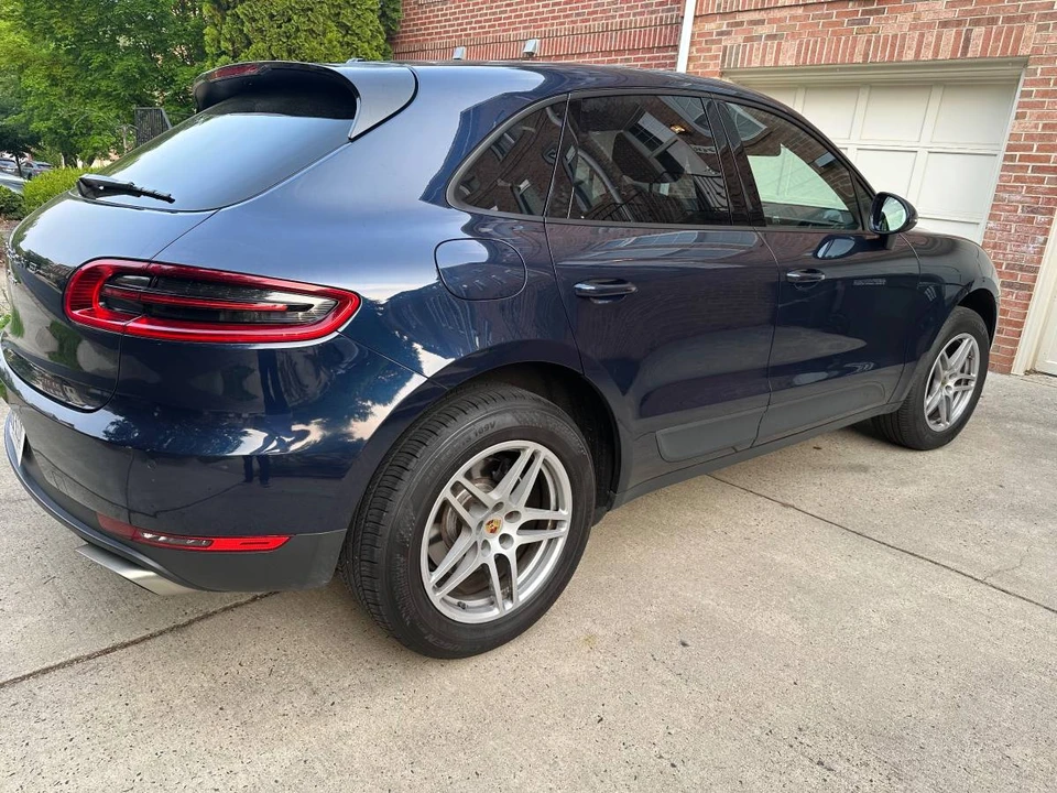 2018 Porsche Macan - Image 4 of 24