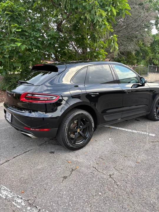 2018 Porsche Macan - Image 16 of 23