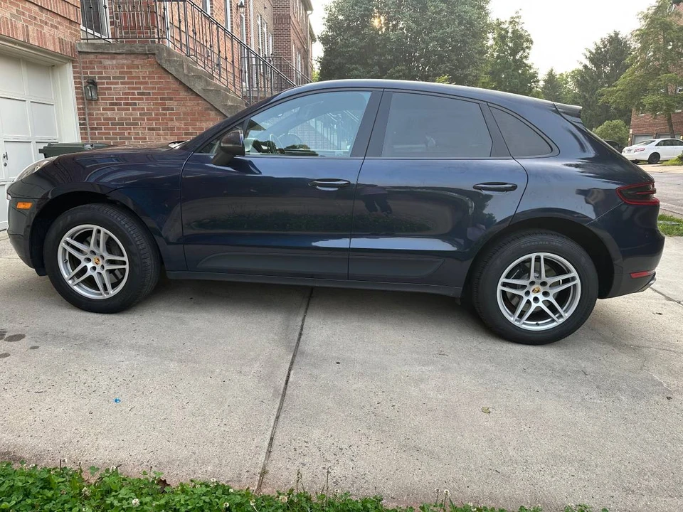 2018 Porsche Macan - Image 3 of 24