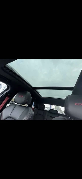 2018 Porsche Macan - Image 5 of 10
