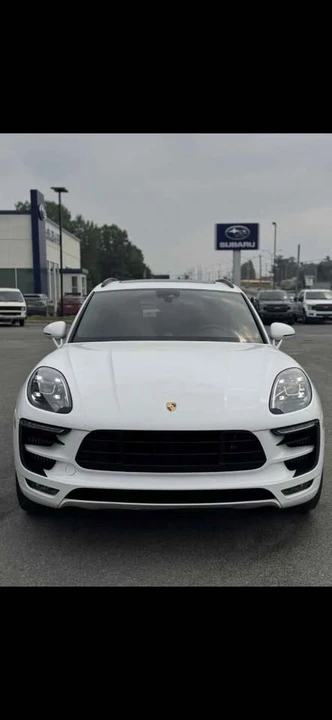 2018 Porsche Macan - Image 7 of 10