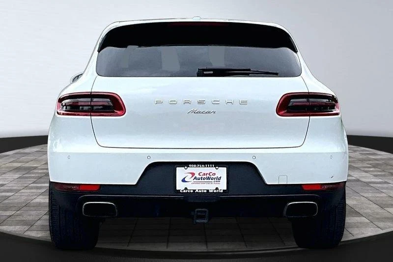 2018 Porsche Macan - Image 6 of 20