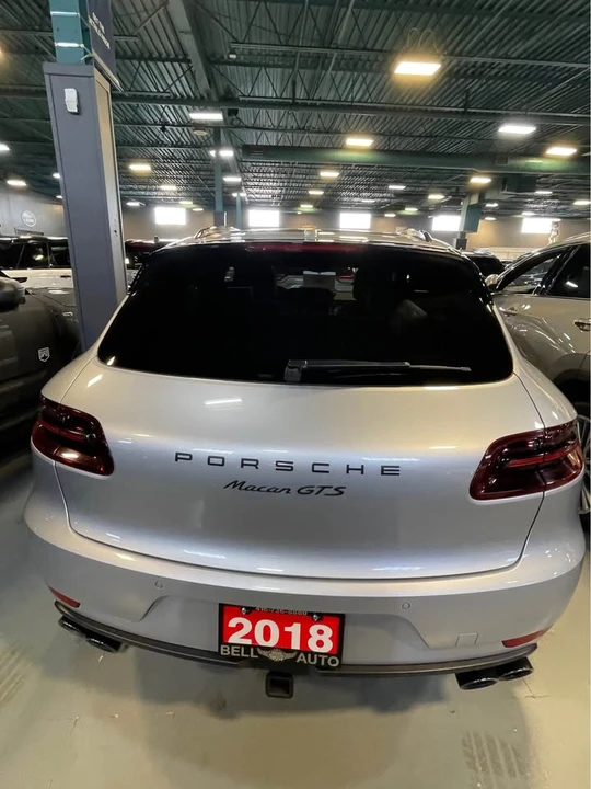 2018 Porsche Macan - Image 6 of 9