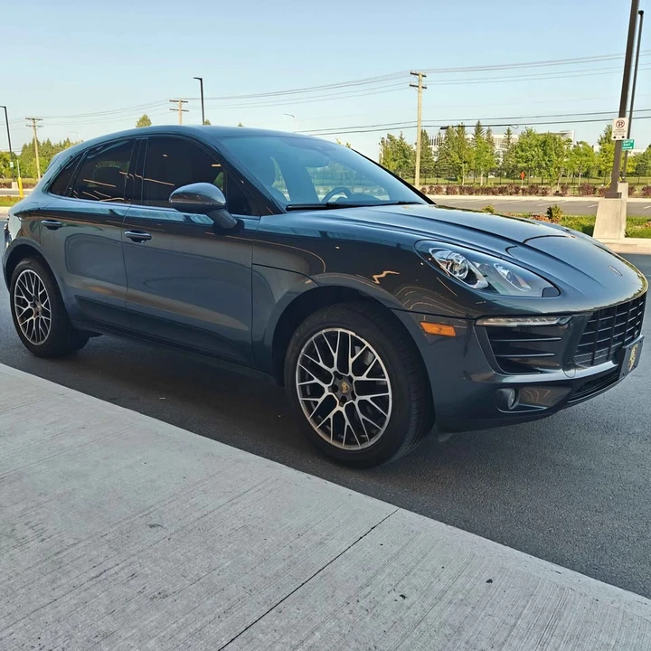 2018 Porsche Macan - Image 2 of 16