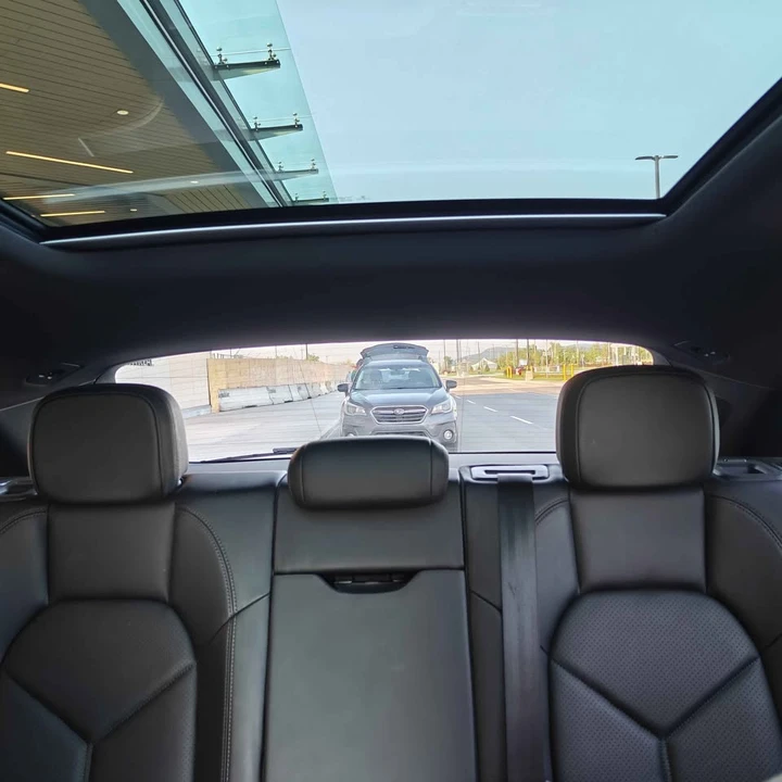 2018 Porsche Macan - Image 9 of 16
