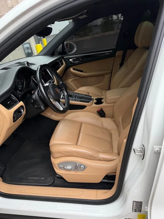 2018 Porsche Macan - Image 8 of 12