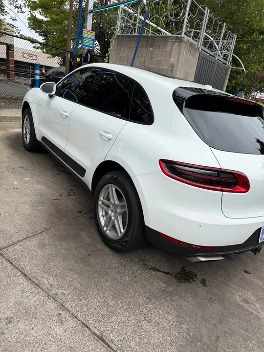 2018 Porsche Macan - Image 3 of 12