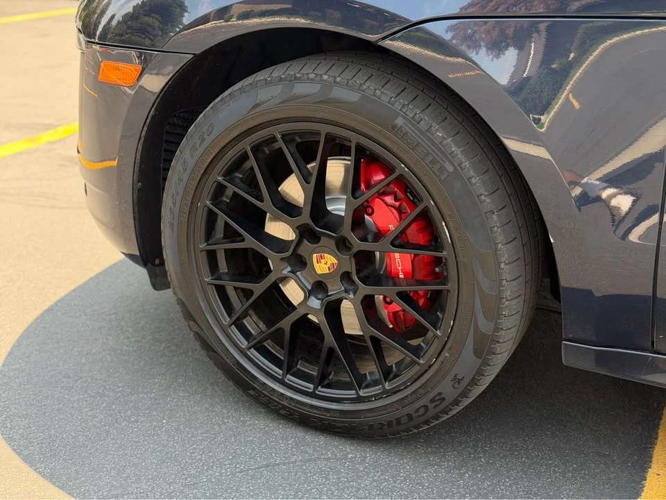2018 Porsche Macan - Image 11 of 20