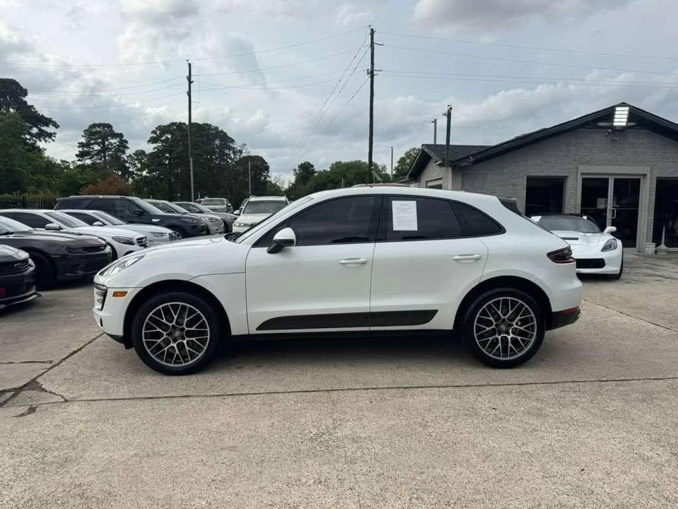 2018 Porsche Macan - Image 9 of 20