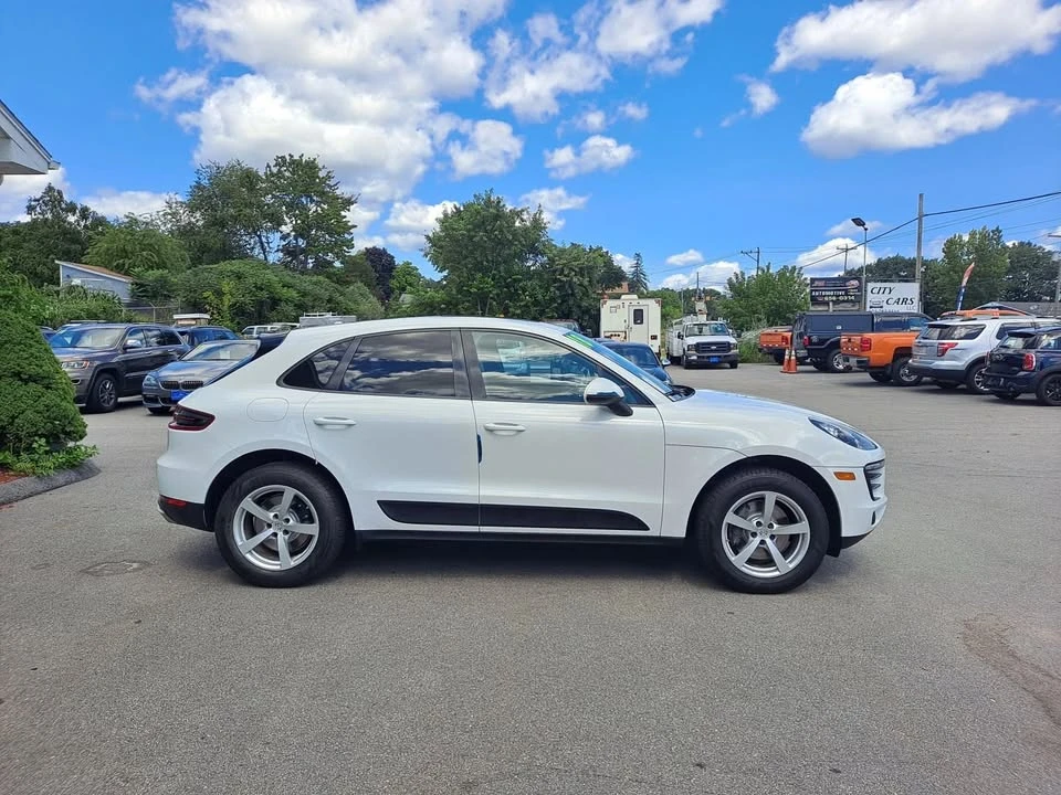 2018 Porsche Macan - Image 4 of 11