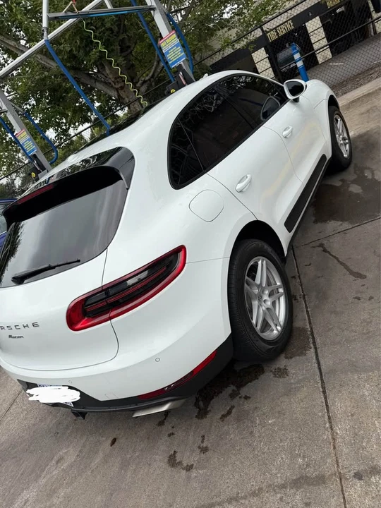 2018 Porsche Macan - Image 2 of 12
