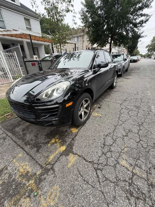 2018 Porsche Macan - Image 2 of 7
