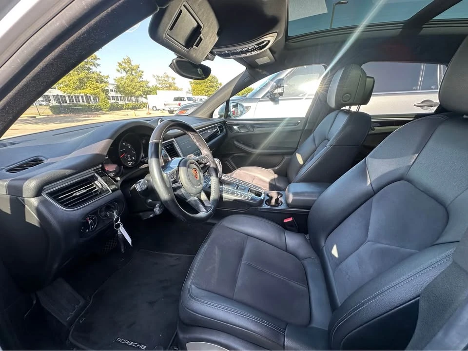 2018 Porsche Macan - Image 7 of 11