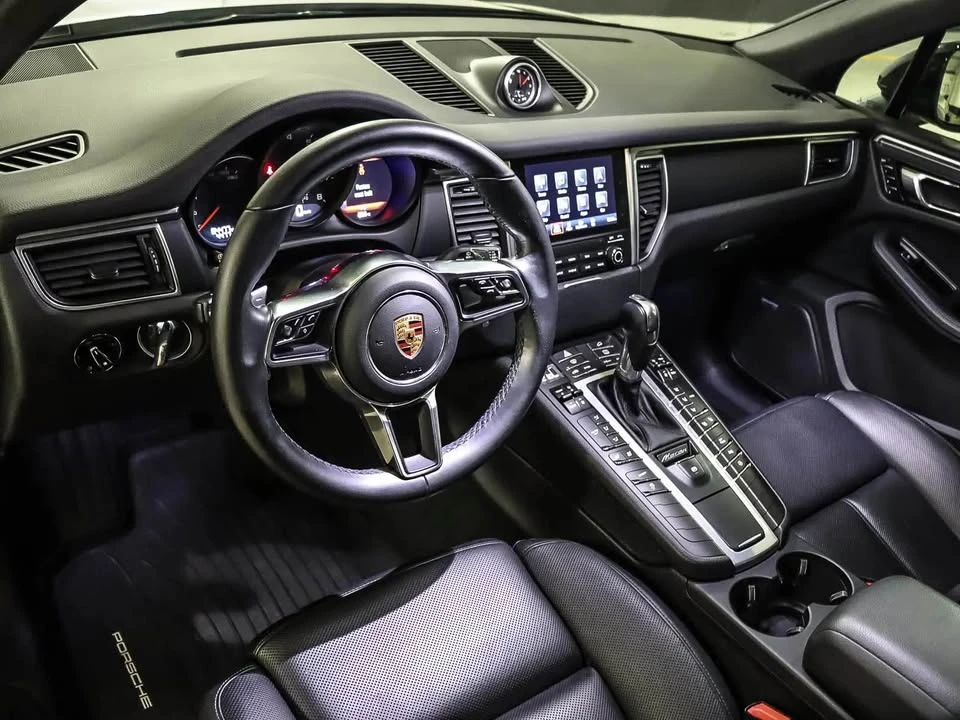 2018 Porsche Macan - Image 4 of 8
