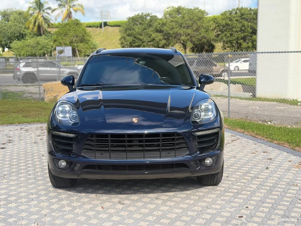 2018 Porsche Macan - Image 2 of 17