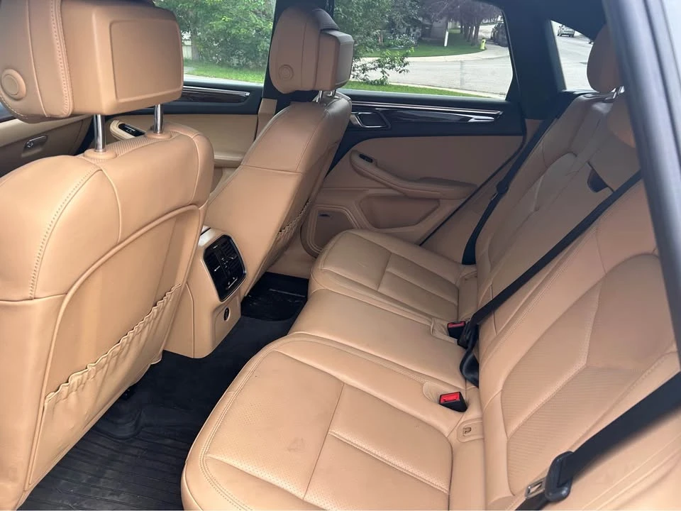 2018 Porsche Macan - Image 8 of 12