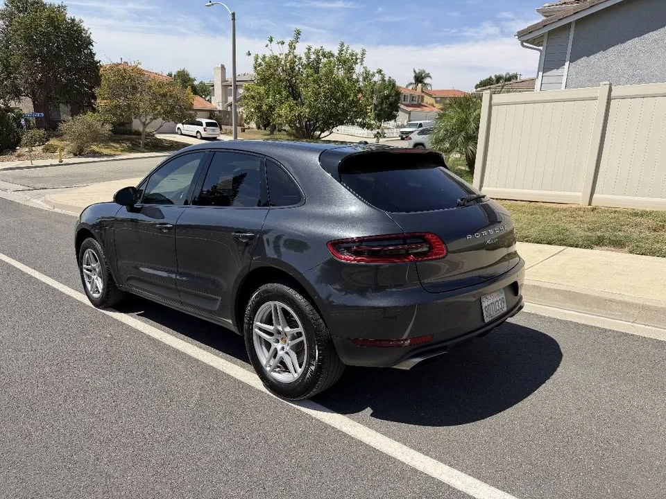 2018 Porsche Macan - Image 4 of 12