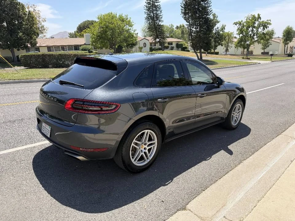 2018 Porsche Macan - Image 2 of 12