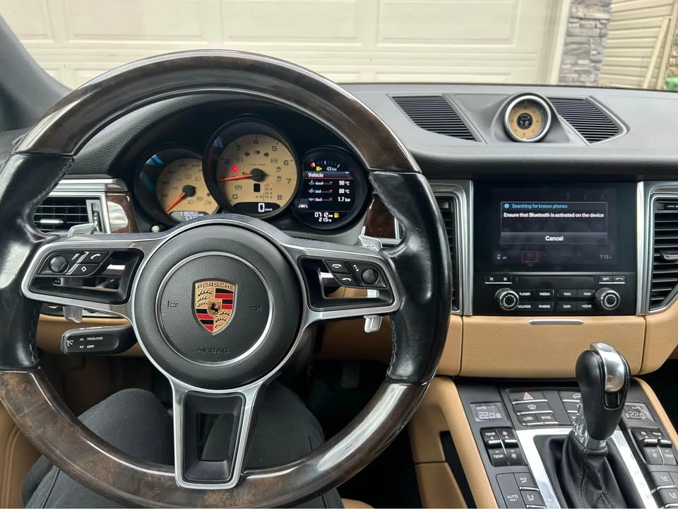 2018 Porsche Macan - Image 10 of 12